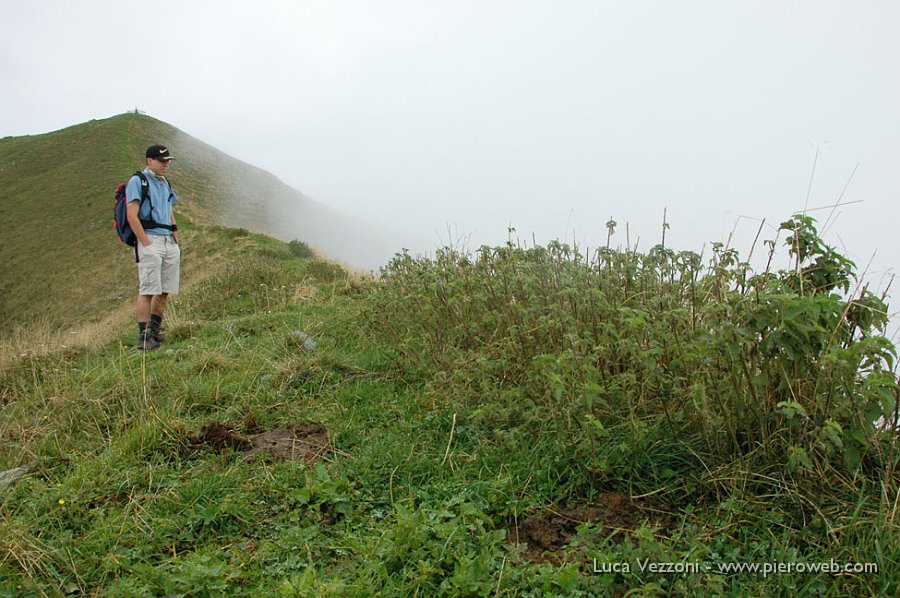 -16 Per il monte di Tremezzo.jpg